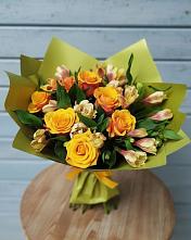 Букет цветов из:  Альстромерии и Розы #REPLACE_PRED# Успенском