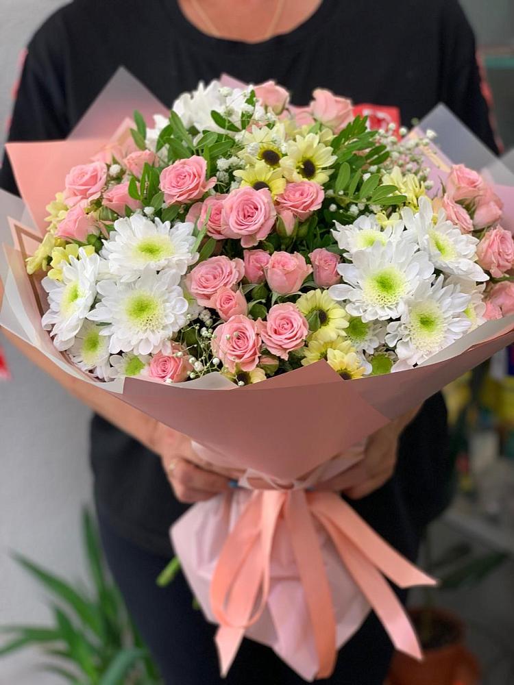 Букет цветов из: Розы и Хризантемы в Успенском