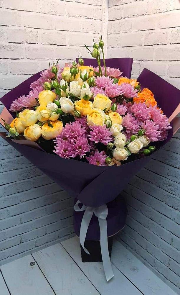 Букет цветов из: Хризантемы и Розы в Успенском