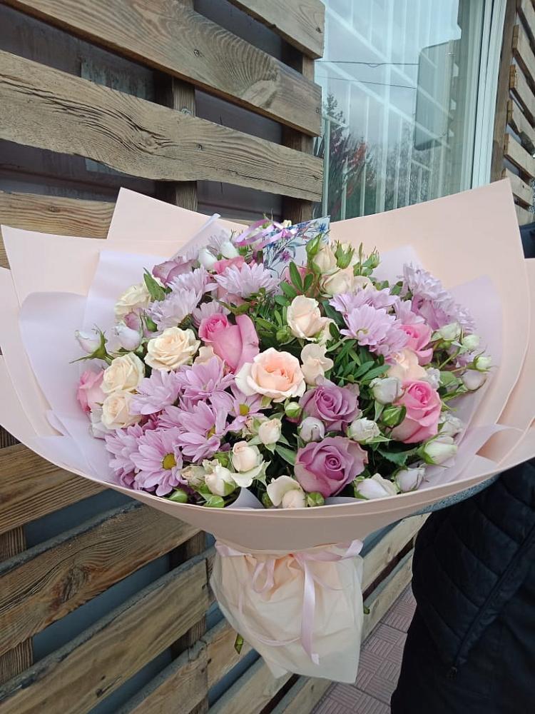 Букет цветов из: Розы и Хризантемы в Успенском