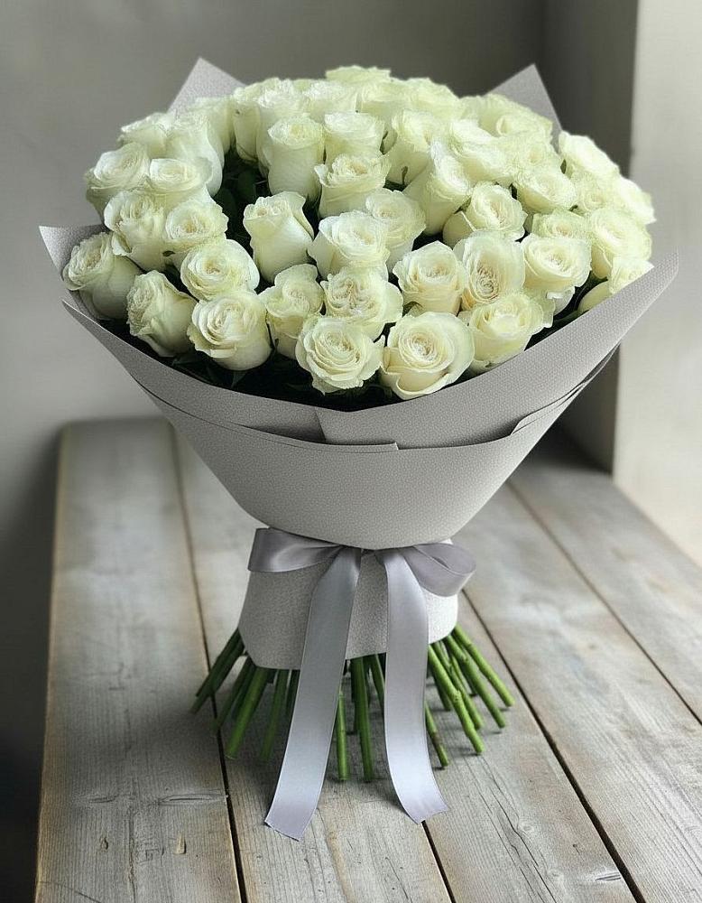 Букет 35 Белых роз в Успенском