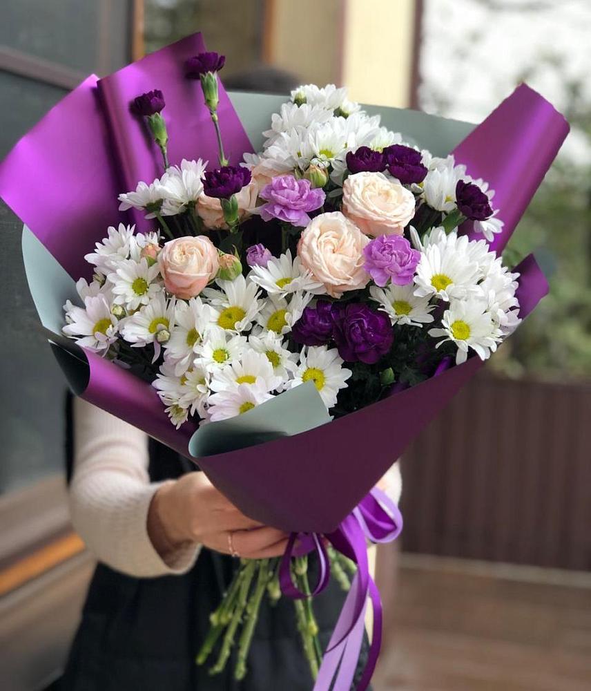 Букет цветов из: Хризантемы, Гвоздики и Розы в Успенском