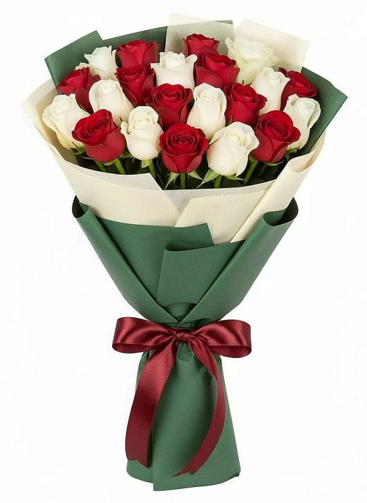 Букет Микс из красных и белых роз в Успенском