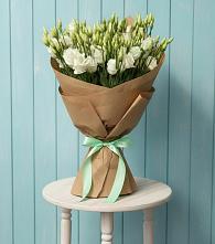 Букет цветов из:  Лизиантусы в Успенском