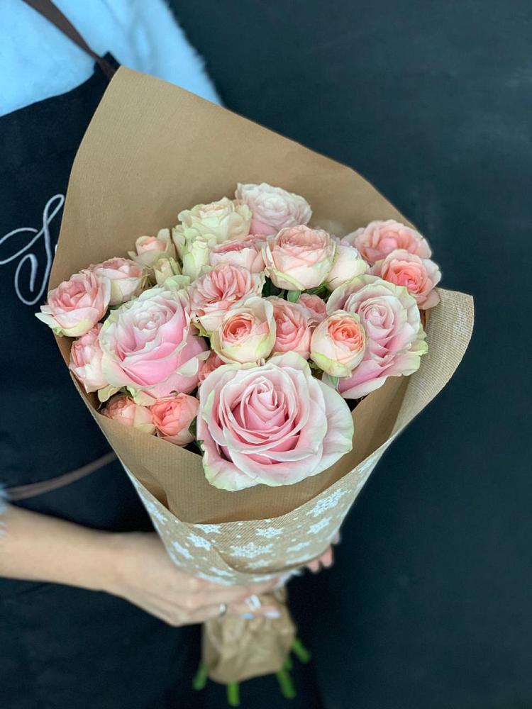 Букет цветов из: Хризантемы и Розы в Успенском