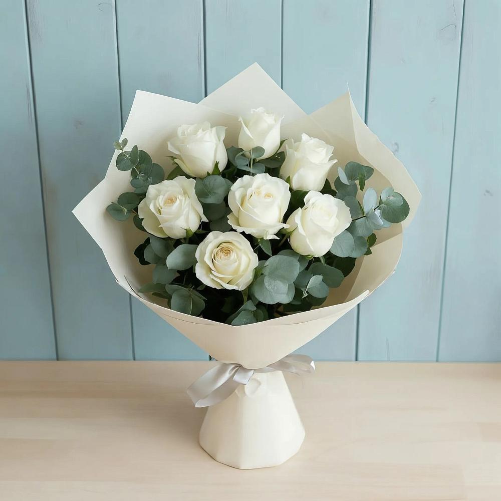 Букет Белые розы в Эвкалипте в Успенском