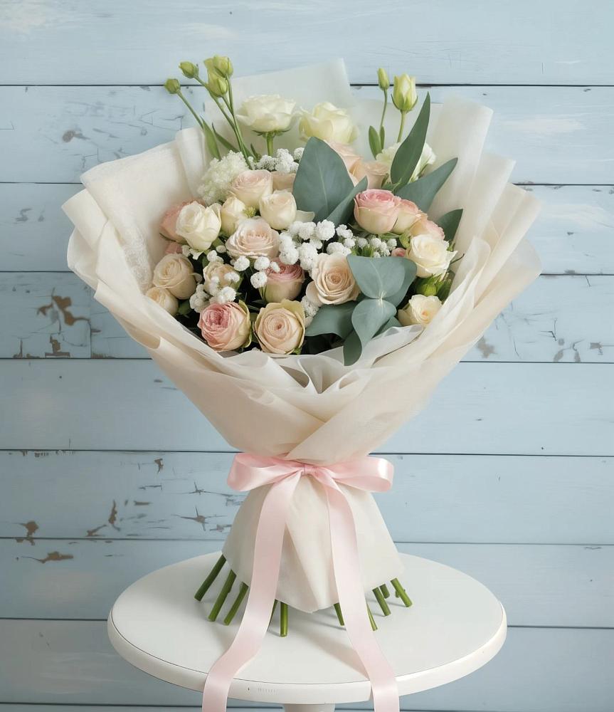 Букет цветов из: Розы и Лизиантусы в Успенском