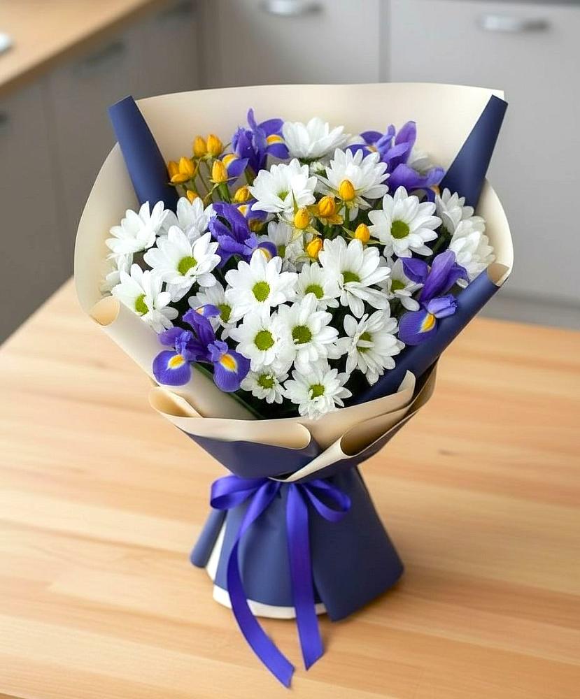 Букет цветов из: Розы, Ирисы и Хризантемы в Успенском