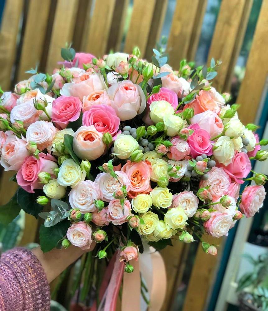 Букет цветов из: Розы в Успенском