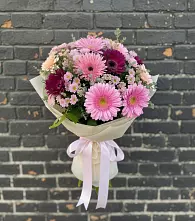 Букет цветов из:  Герберы и Хризантемы в Успенском