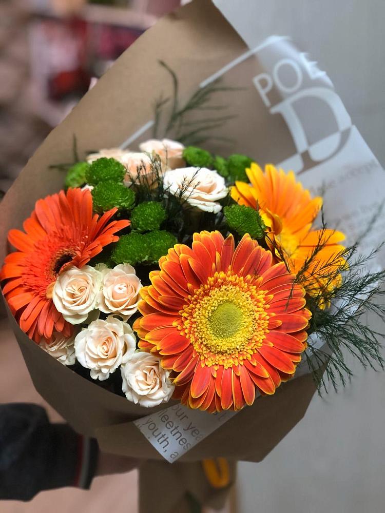 Букет цветов из: Герберы, Хризантемы и Розы в Успенском