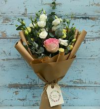 Букет цветов из:  Розы и Лизиантусы в Успенском