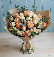 Букет цветов из:  Альстромерии и Розы в Успенском