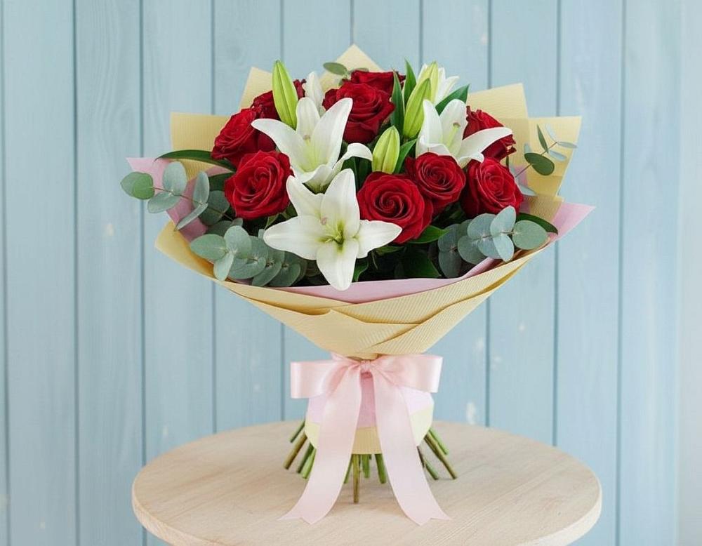 Букет цветов из: Лилии и Розы в Успенском